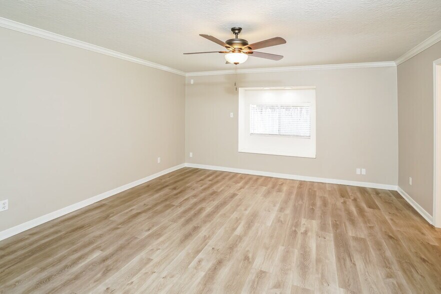 Building Photo - 17311 Modbury Dr