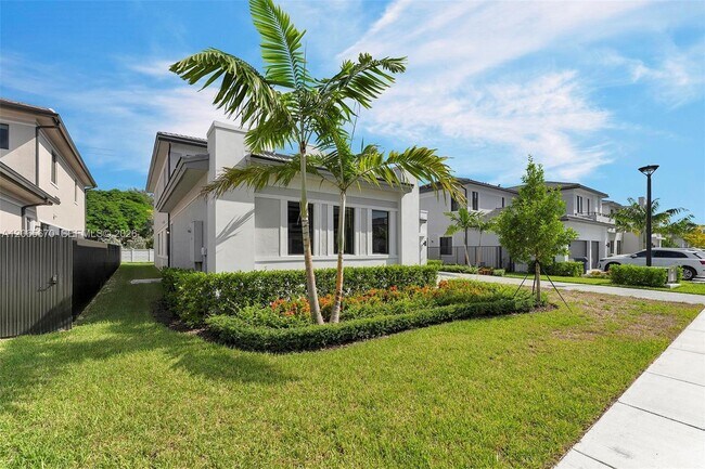 Building Photo - 8283 SW 120th Ter