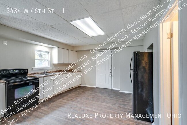 Building Photo - 3434 W 46th St