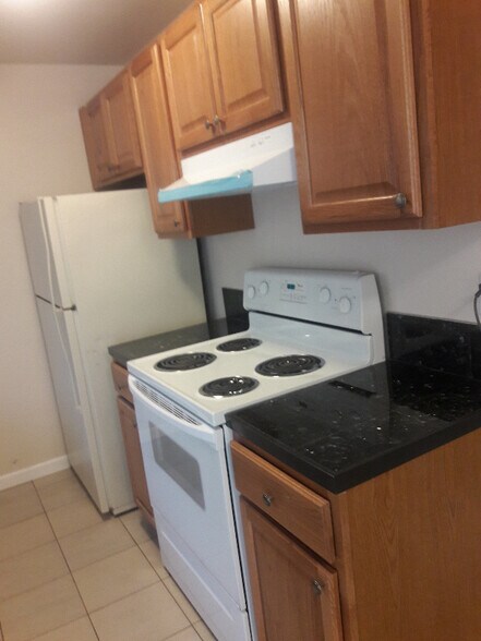 Building Photo - 17426 8th Ave E