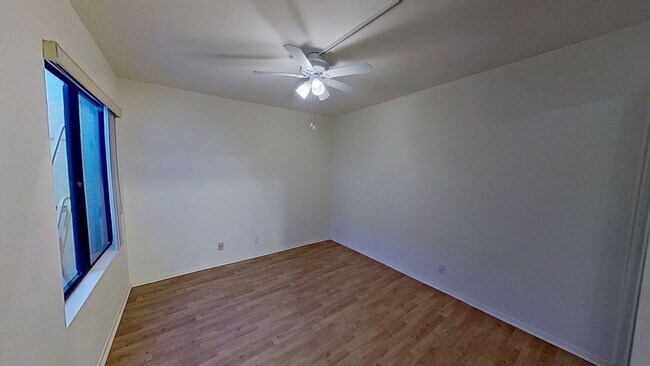 Building Photo - 5022 Hemlock