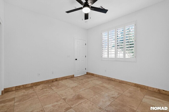 Building Photo - 7742 E Los Gatos Dr