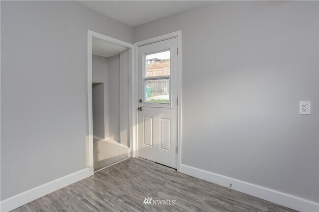 Building Photo - 4722 47th Ave SW