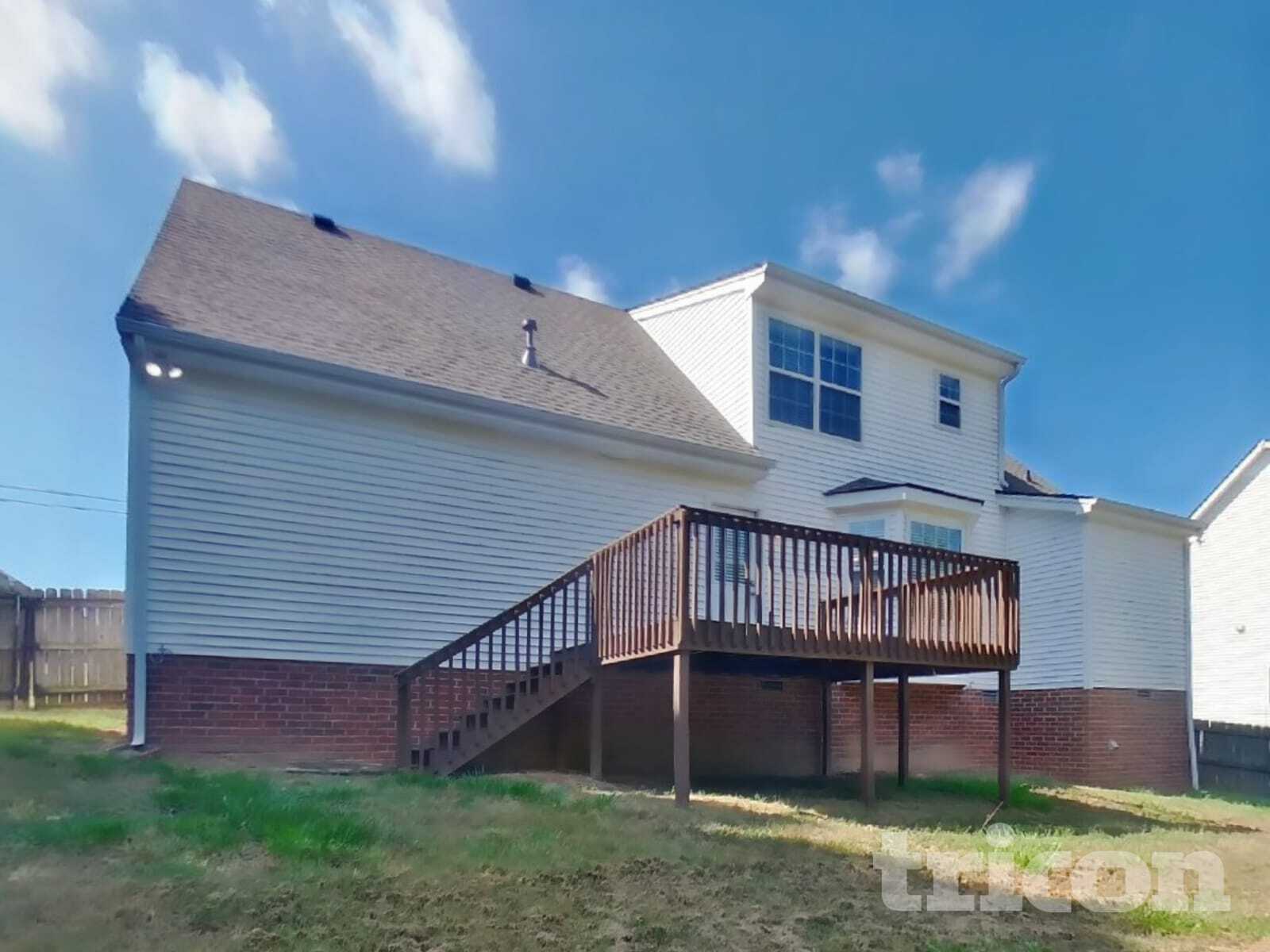 Building Photo - 2784 Aston Woods Ln