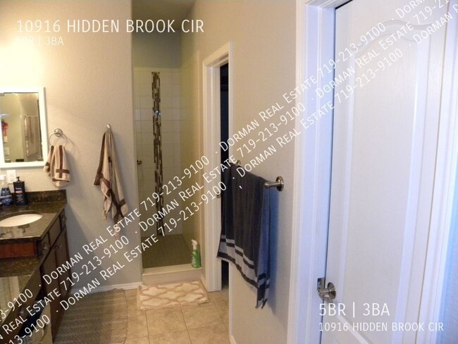 Building Photo - 10916 Hidden Brook Cir