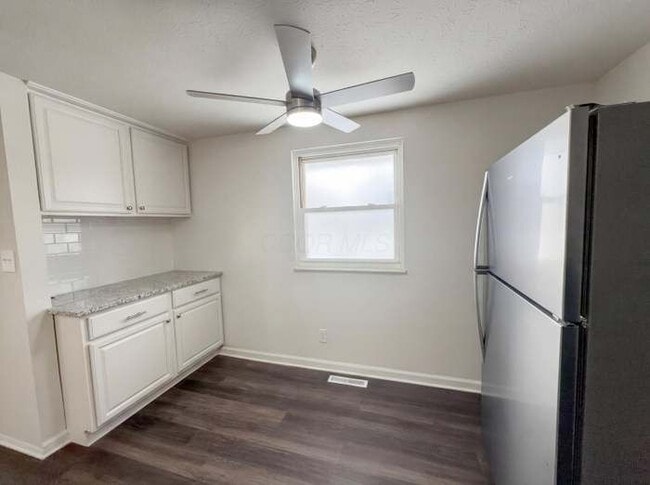 Building Photo - 3859 Briggs Rd