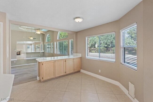 Building Photo - 1817 Tropical Breeze Dr