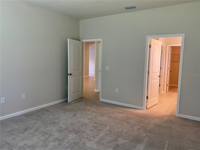 Building Photo - 18236 Hunters Meadow Walk