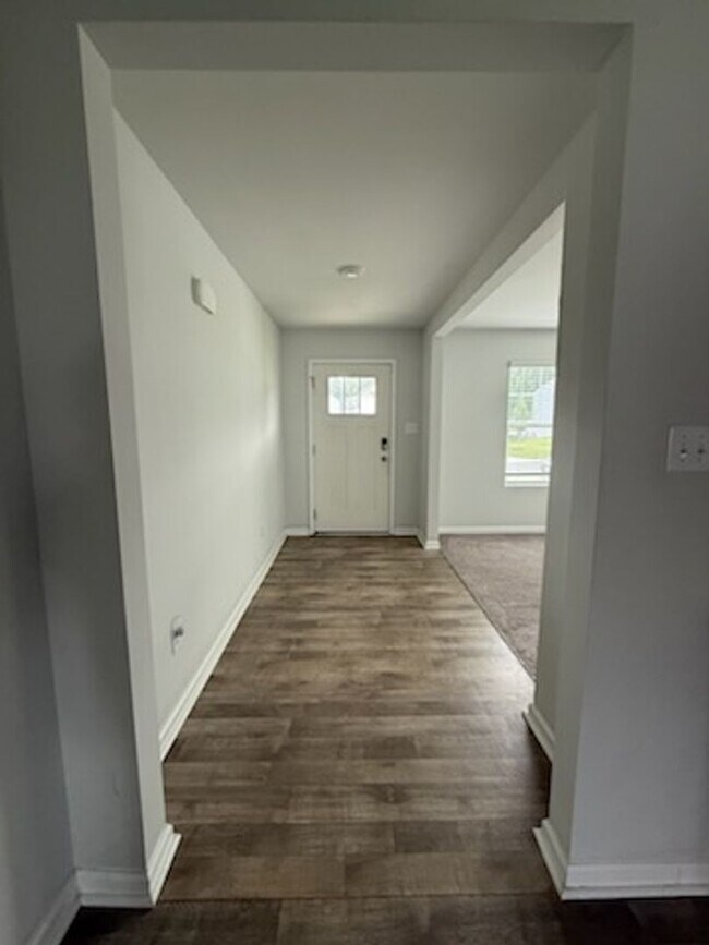 Building Photo - 7980 Uplands Dr