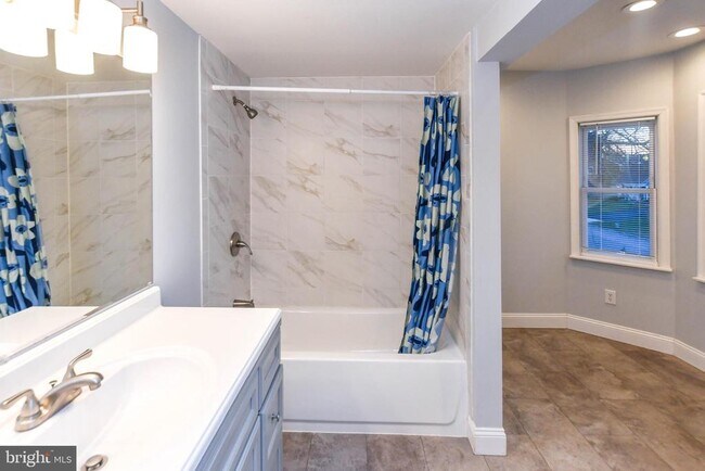 Building Photo - 1303 Port Echo Ln