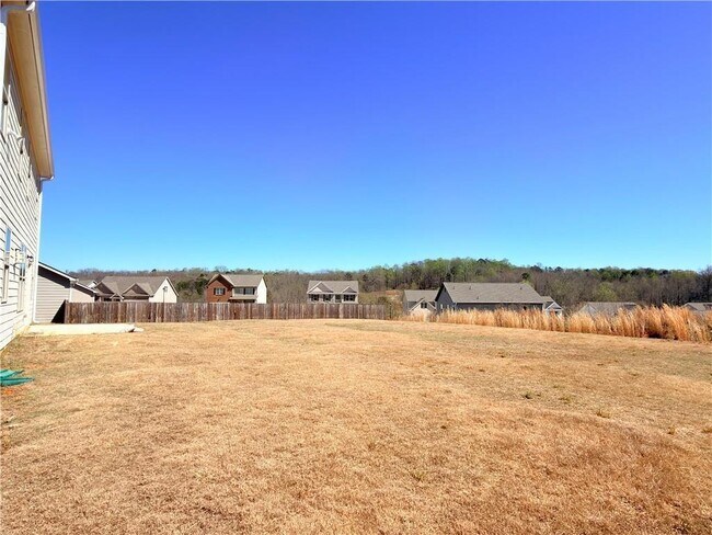 Building Photo - 470 Hellen Vly Dr