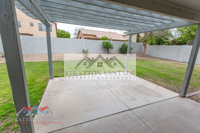 Building Photo - 10234 E Carol Ave