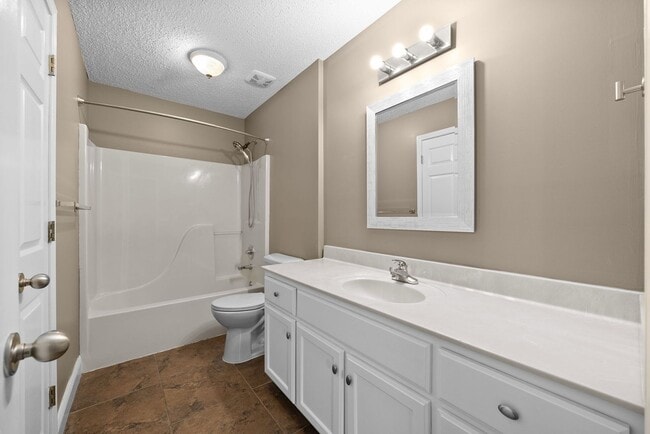 Building Photo - Pet-Friendly 3BR Home w/ 3-Car Garage, Fir...