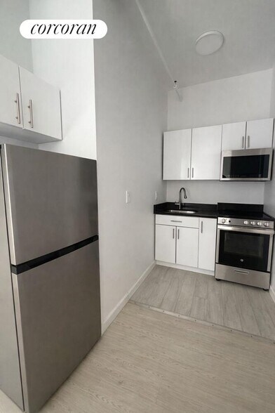 Building Photo - 469 W 147th St