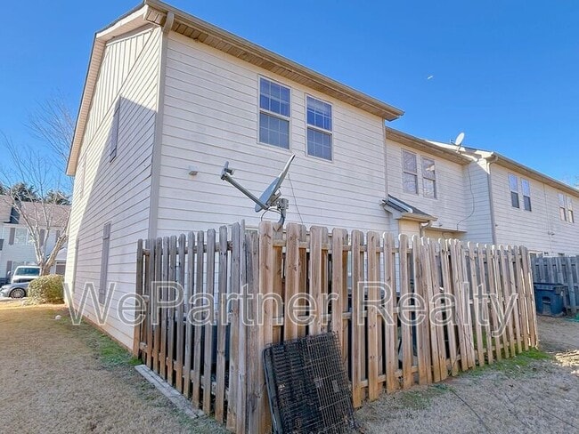 Building Photo - 4222 High Park Ln