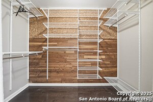 Building Photo - 415 Calumet Pl