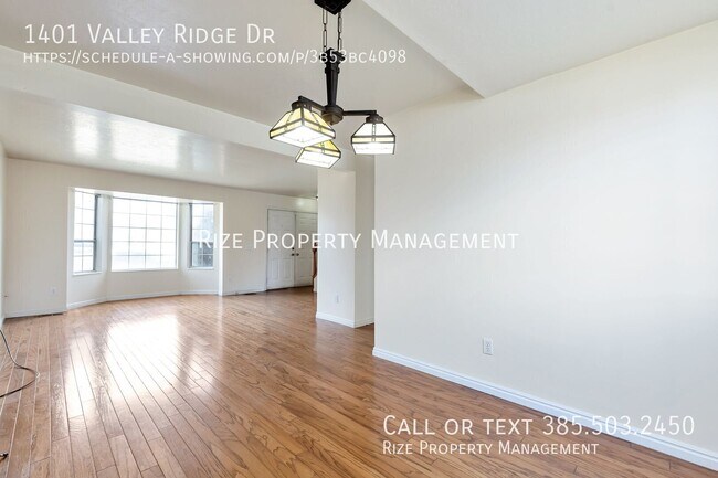 Building Photo - 1401 Valley Ridge Dr