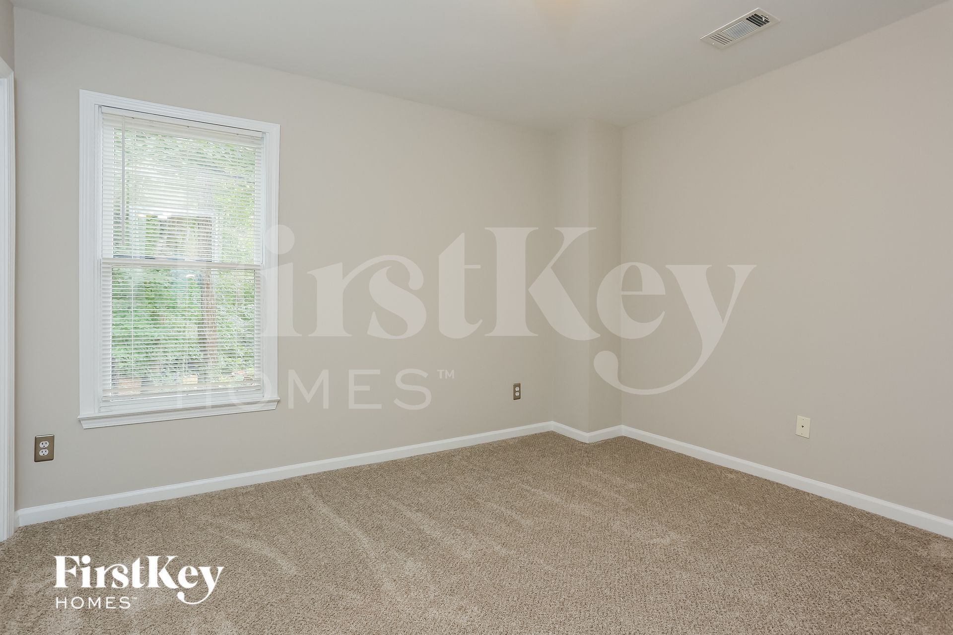 Building Photo - 123 W Point Trail