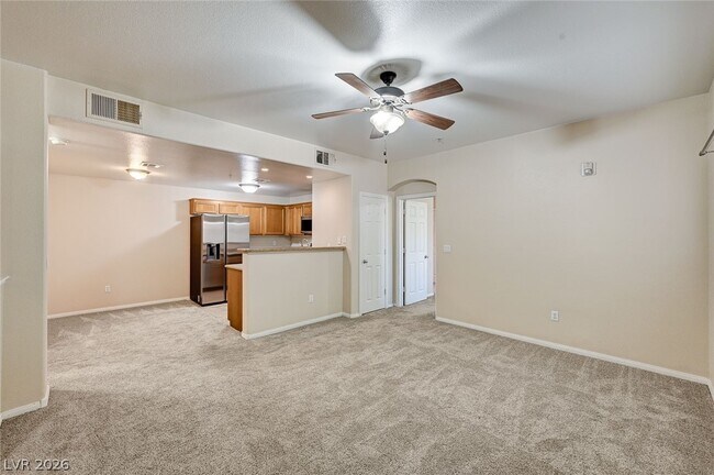 Building Photo - 7701 W Robindale Rd