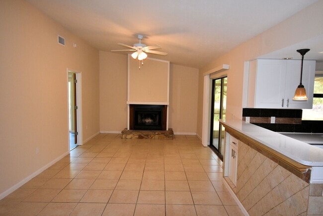 Building Photo - Spacious 3BR 2BA Home in Lehigh Acres  REC...