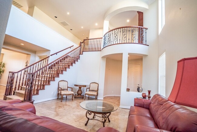 Building Photo - COMING SOON! - Fair Oaks Ranch 5 Bedroom H...