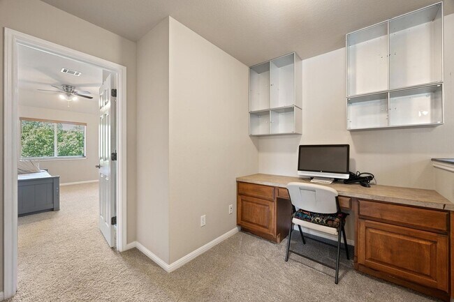 Building Photo - 22140 Rose Grass Ln
