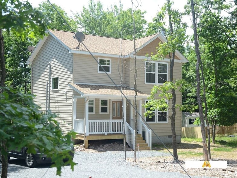 Building Photo - 51 Mohawk Trl