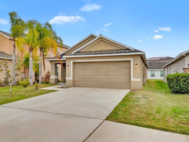 Building Photo - 1909 Hawks View Dr