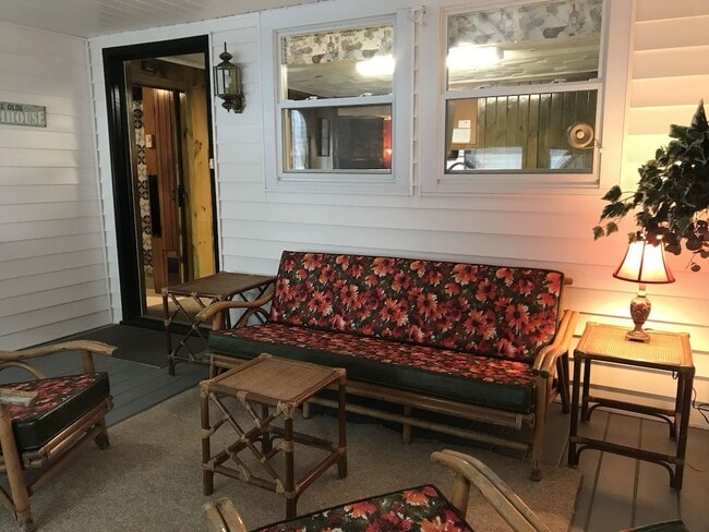 Building Photo - 164 Eddie Martin Rd