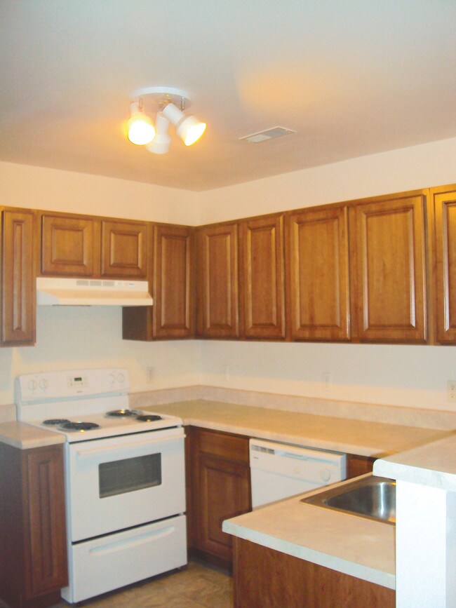 Park Place Apartments 391395 Monroe Ave Troy MO 63379 Apartment Finder