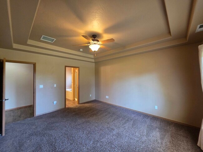 Building Photo - 2300 Meridian Ave