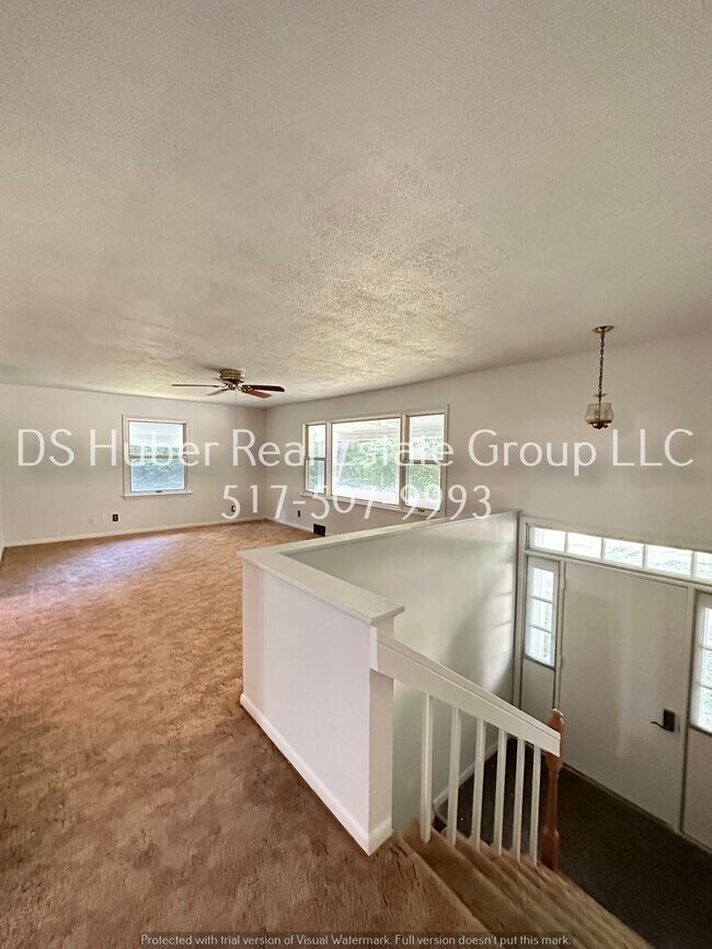 Building Photo - 12469 Kruger Ln