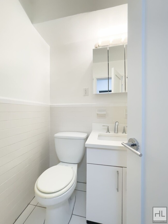 Building Photo - EAST 35 STREET