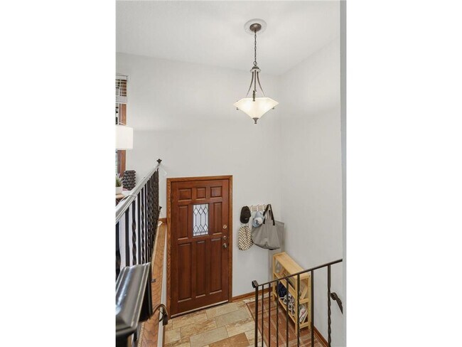 Building Photo - 3308 Roosevelt Ct NE