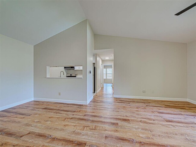 Building Photo - 4008 Crockers Lake Blvd
