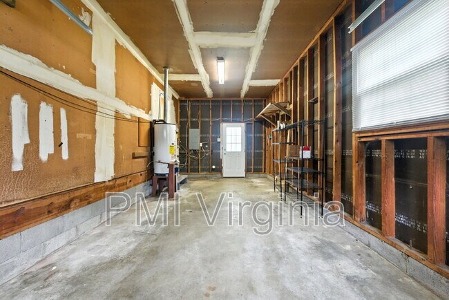 Building Photo - 52 Wimbledon Terrace