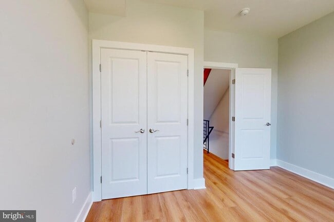 Building Photo - 511 N Paxon St