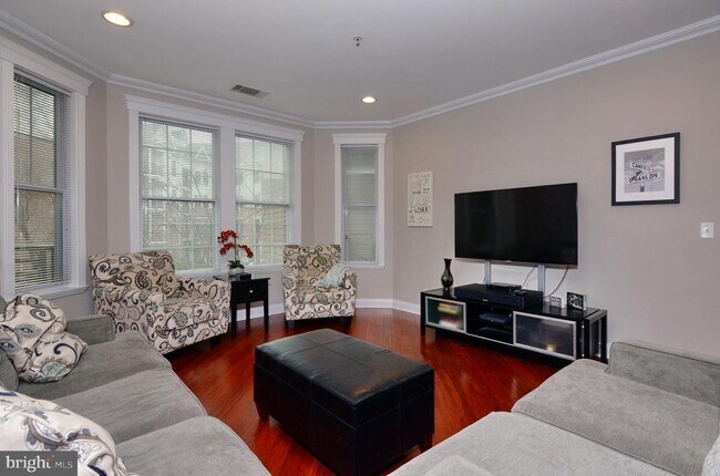 Building Photo - M Property Services