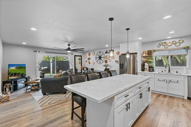 Building Photo - 3516 Las Vegas Dr