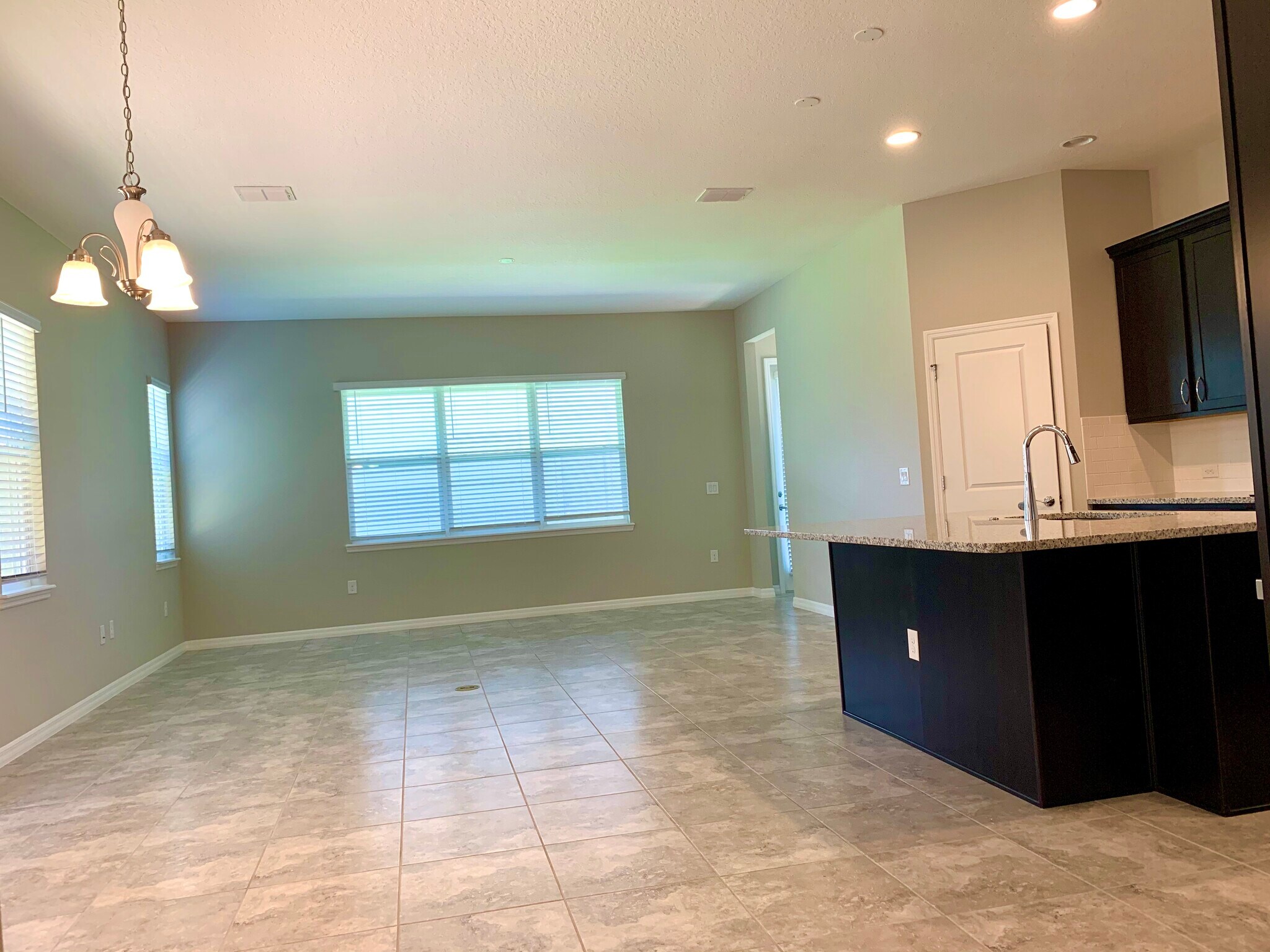 Building Photo - 16066 Micelli Dr