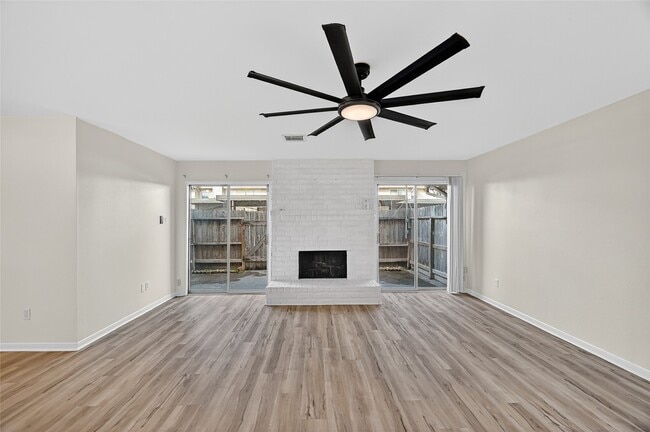 Building Photo - 14734 Perthshire Rd