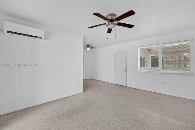 Building Photo - 501 NE 82nd Terrace