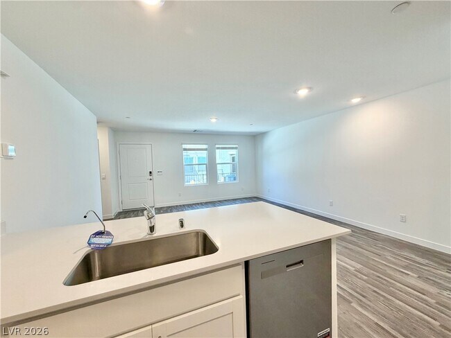Building Photo - 9828 Maple Pass Ave