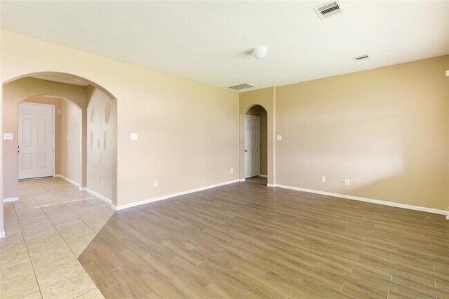 Building Photo - 20323 Mathis Landing Dr