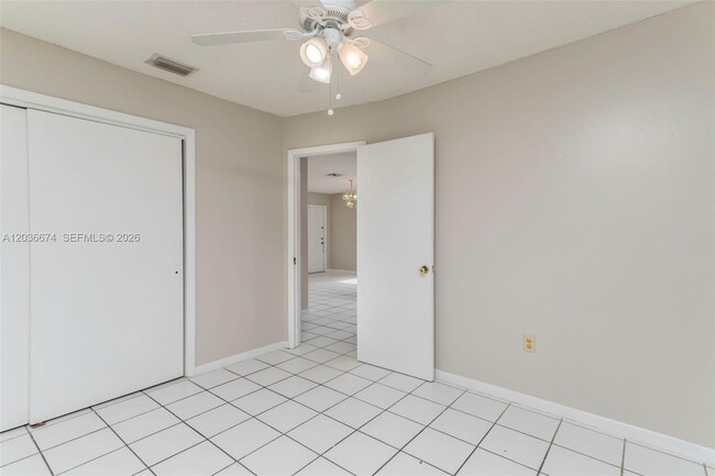Building Photo - 6331 Pierce St