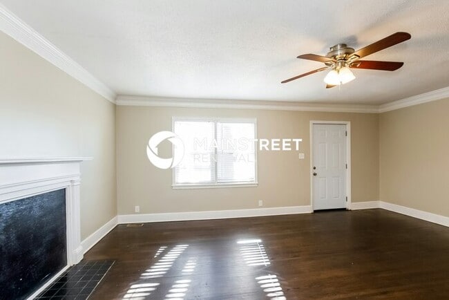 Building Photo - 1130 Mona Dr