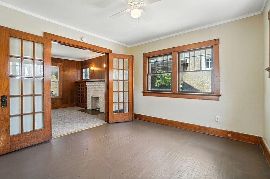 Building Photo - 2911 Broadway