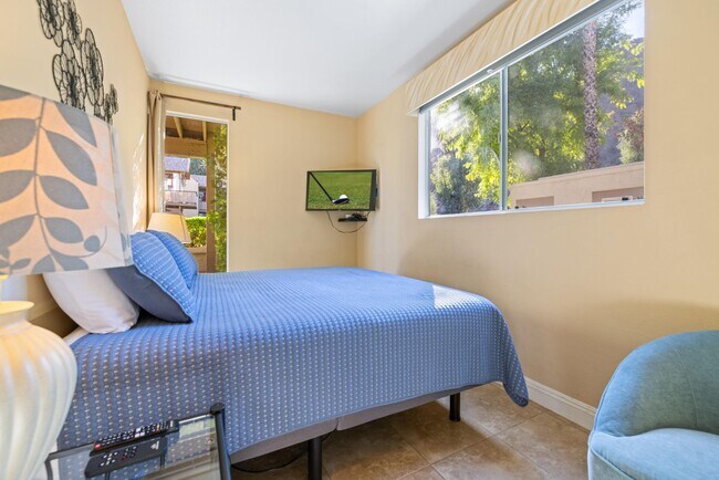 Building Photo - 78200 Cortez Ln