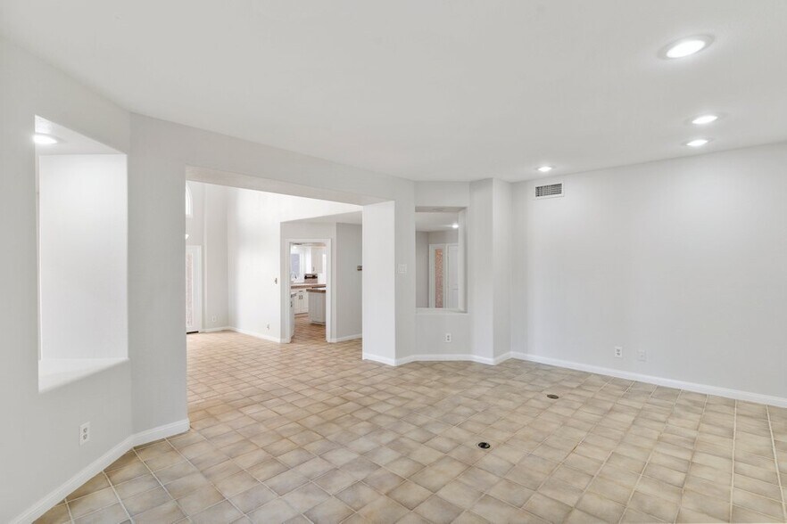 Building Photo - 7656 Boca Raton Dr
