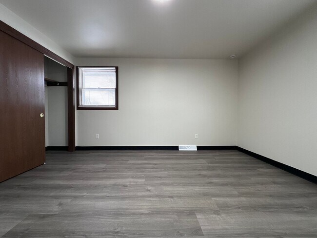 Building Photo - 1255-1325 O Keefe Rd